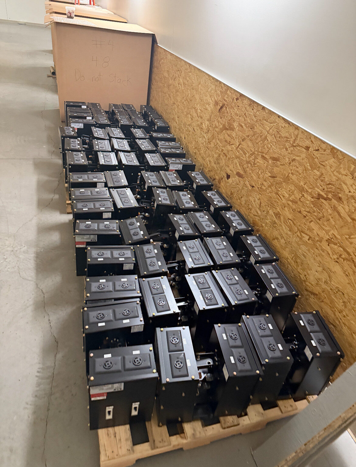 Sell Bus Plugs in Meridian ID